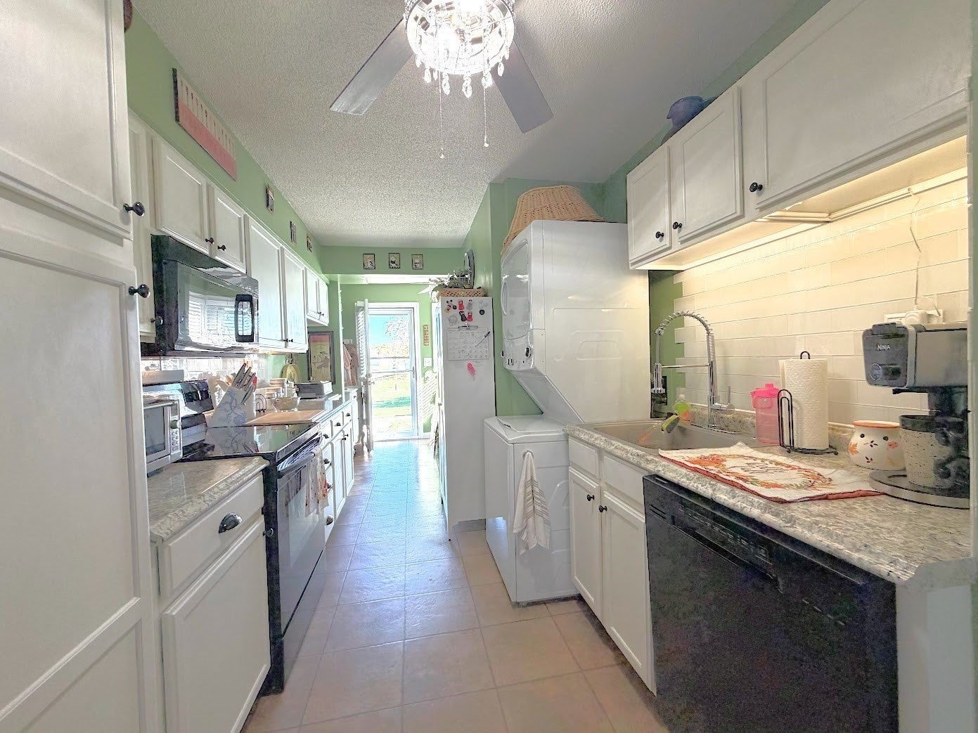 75 Outer Drive #75, Chicopee, MA, 75 Outer Drive #75, Chicopee, MA Photo #7
