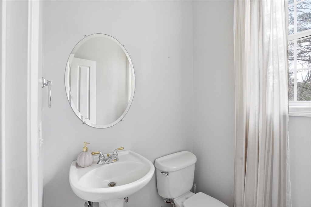 671 Lunns Way, Plymouth, MA Photo #17