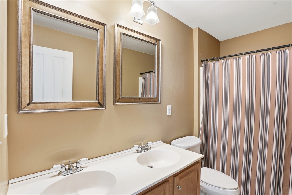 671 Lunns Way, Plymouth, MA Photo #24