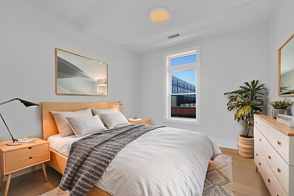 62 Foundry St 313