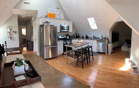 195 East Cottage 3 Boston MA 02125