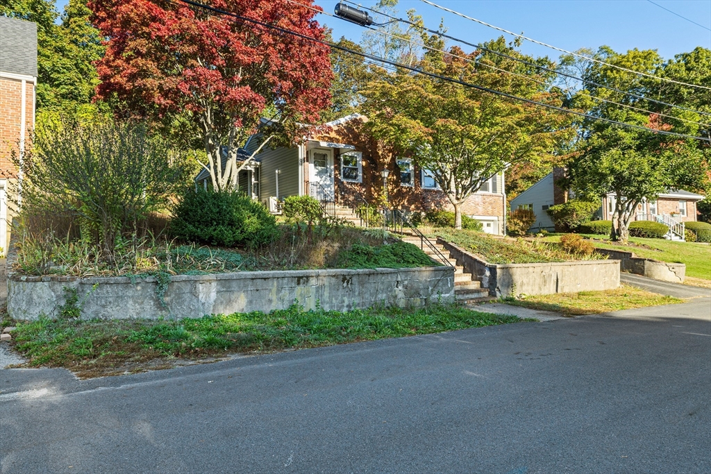 25 Bird Rd