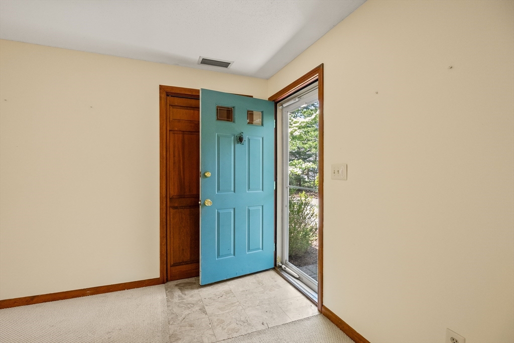 30 Pleasant Ct