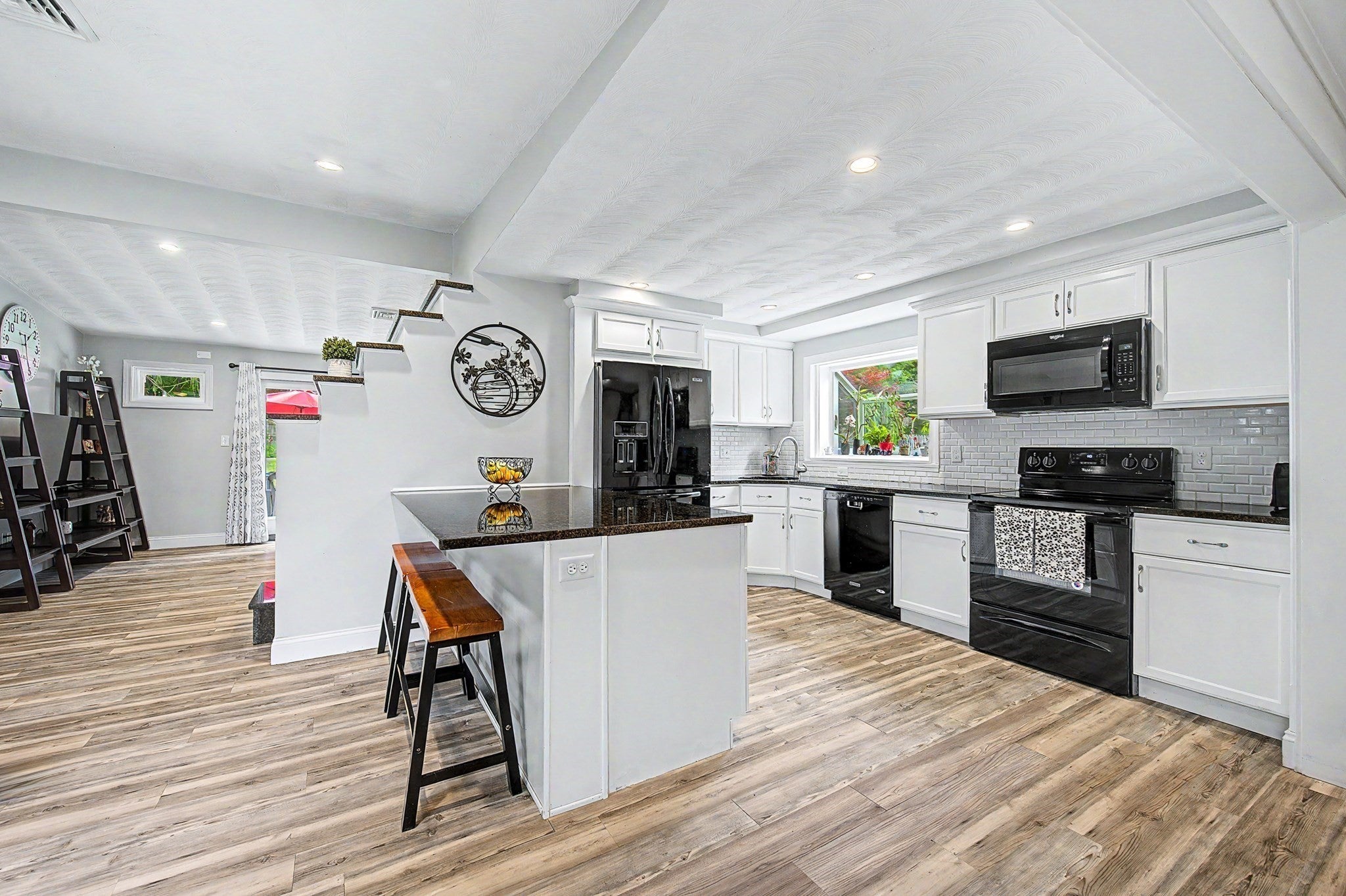 9 Joseph Rd, Framingham, MA Photo #10