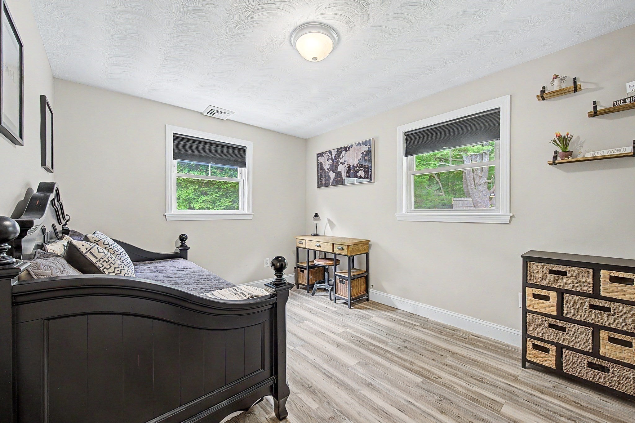 9 Joseph Rd, Framingham, MA Photo #24