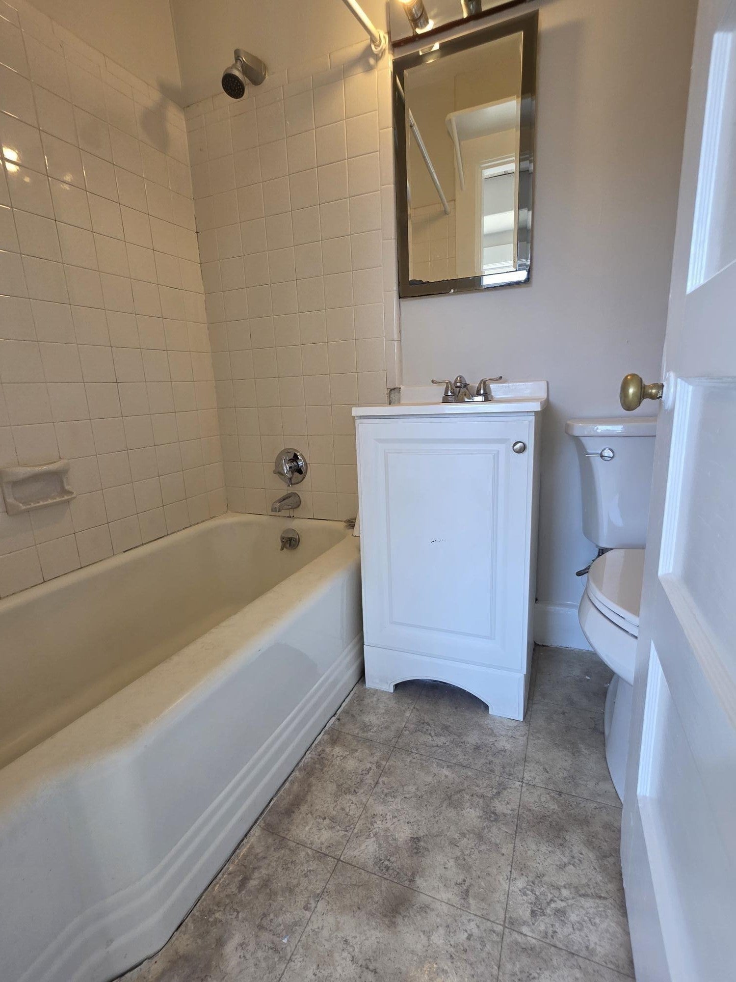 408 Crescent St #6, Waltham, MA, 408 Crescent St #6, Waltham, MA Photo #9