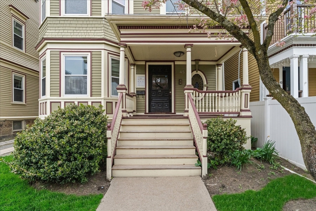 45 Pearl St #3, Boston, MA Photo #2