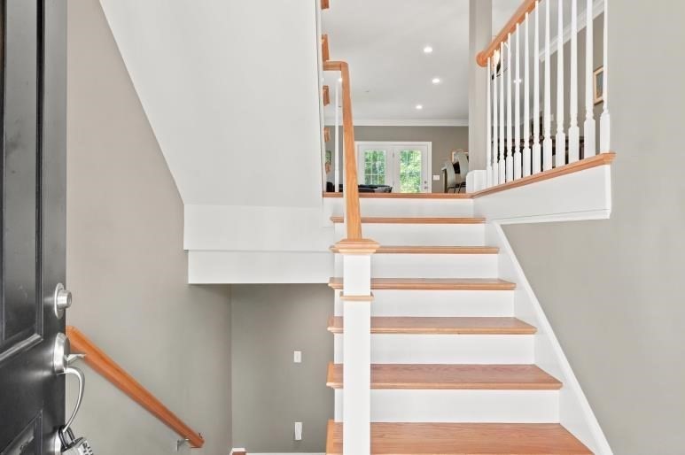 27 Clarks Hill Ln 27