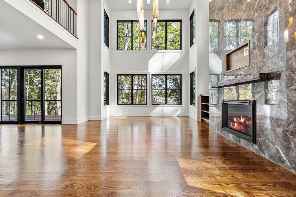 5 Swan View Common Dr