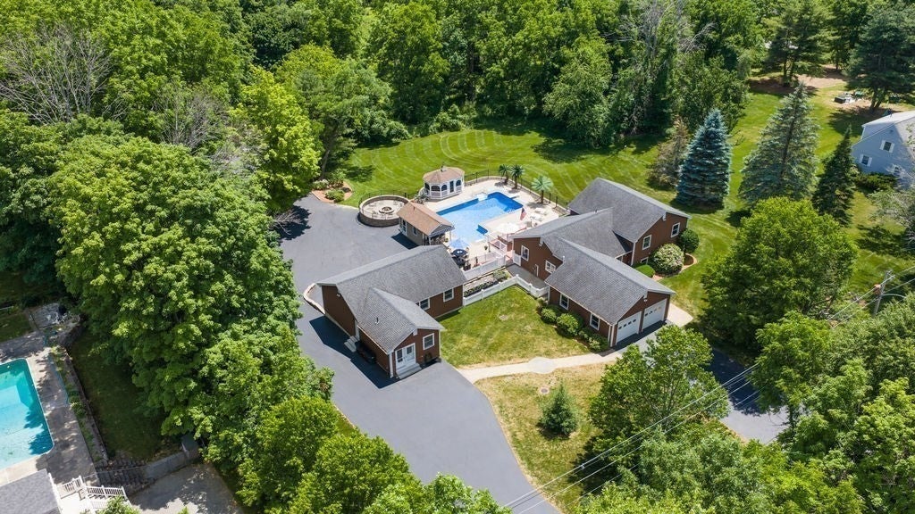 4 Fern Avenue