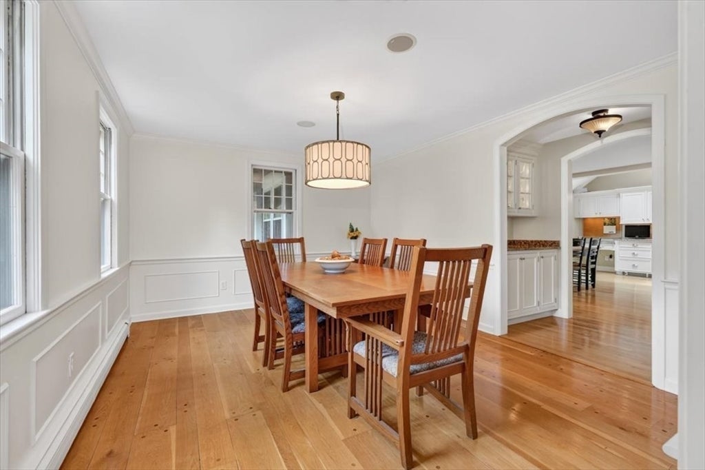 6 Blackhorse Ln