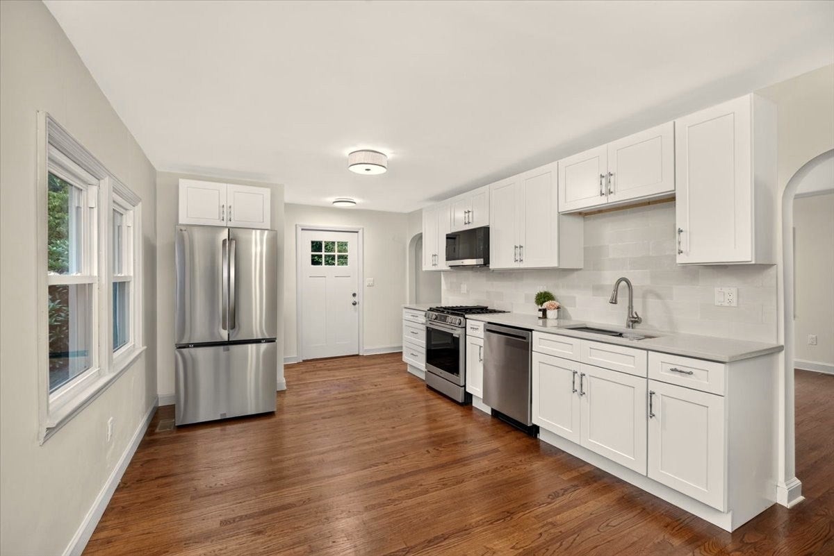 356 Springfield St, Wilbraham, MA, 356 Springfield St, Wilbraham, MA Photo #12