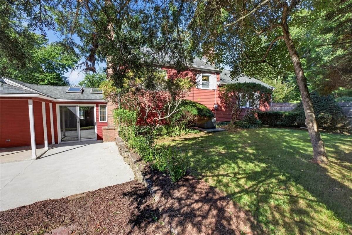 356 Springfield St, Wilbraham, MA, 356 Springfield St, Wilbraham, MA Photo #7