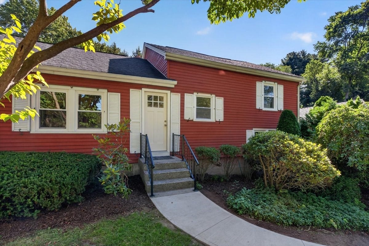 356 Springfield St, Wilbraham, MA, 356 Springfield St, Wilbraham, MA Photo #10