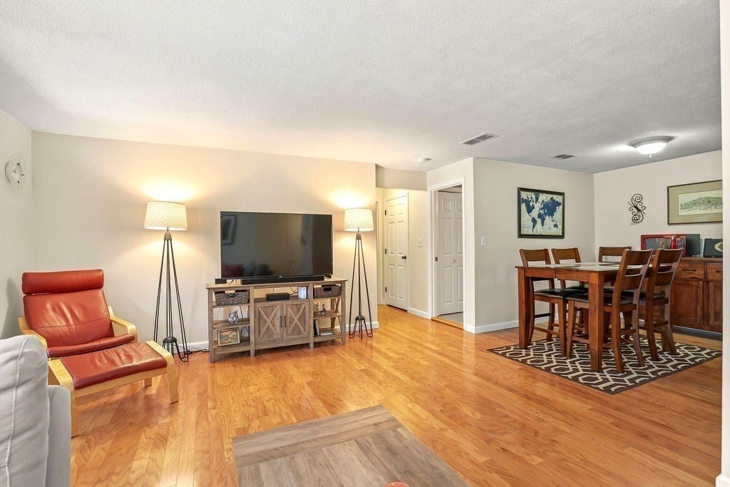 108 Norton Ave #17, Easton, MA, 108 Norton Ave #17, Easton, MA Photo #3
