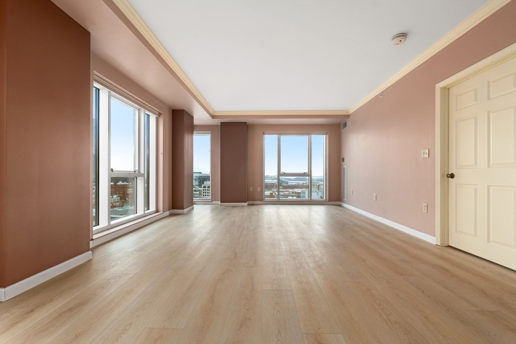 1 Nassau St 2105