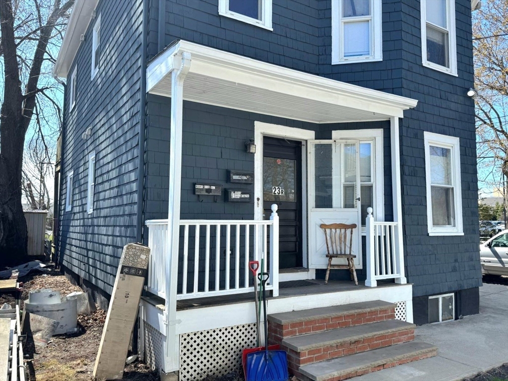 23-R Thorndike St