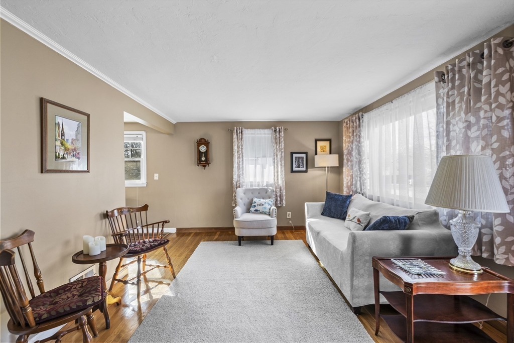 60 Durbeck Rd
