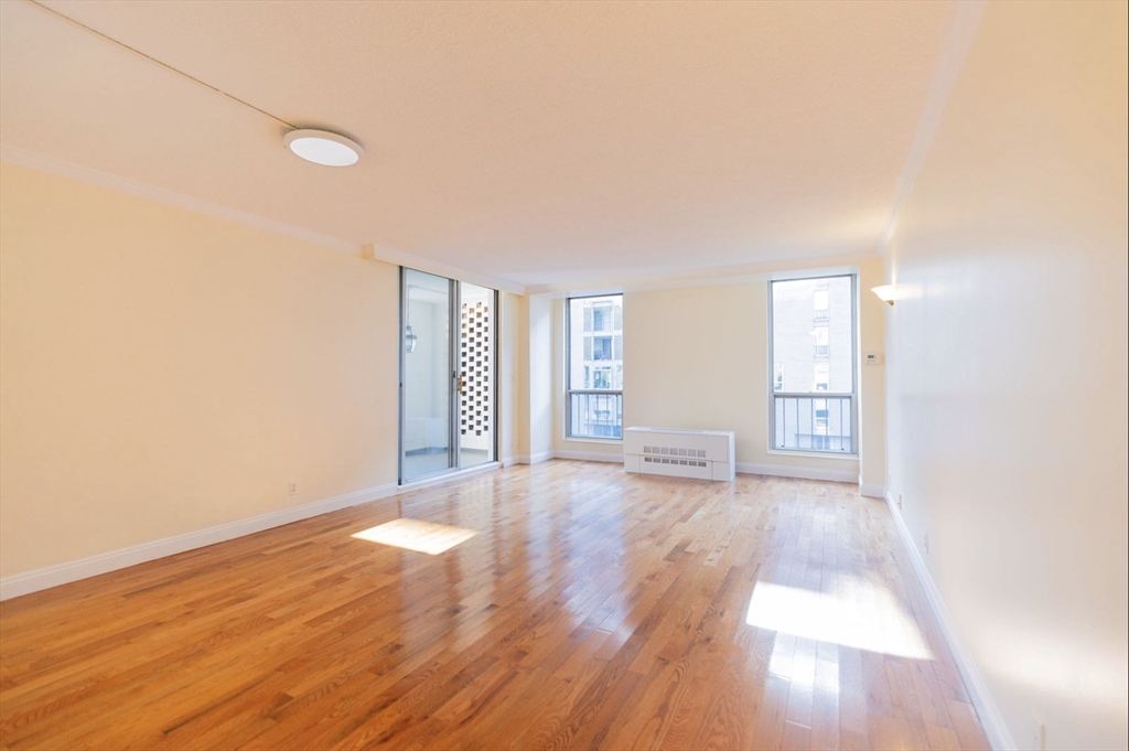 44 Washington St 501