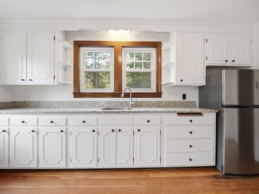 285 W Meadow Rd, Lowell, MA Photo #7