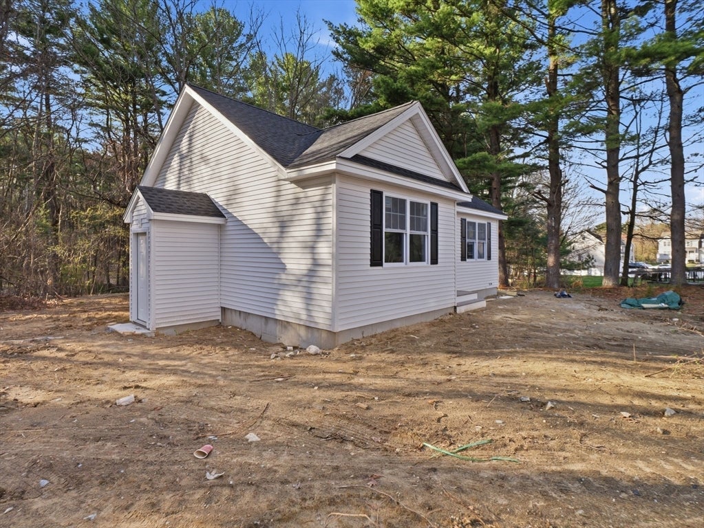 285 W Meadow Rd, Lowell, MA Photo #32
