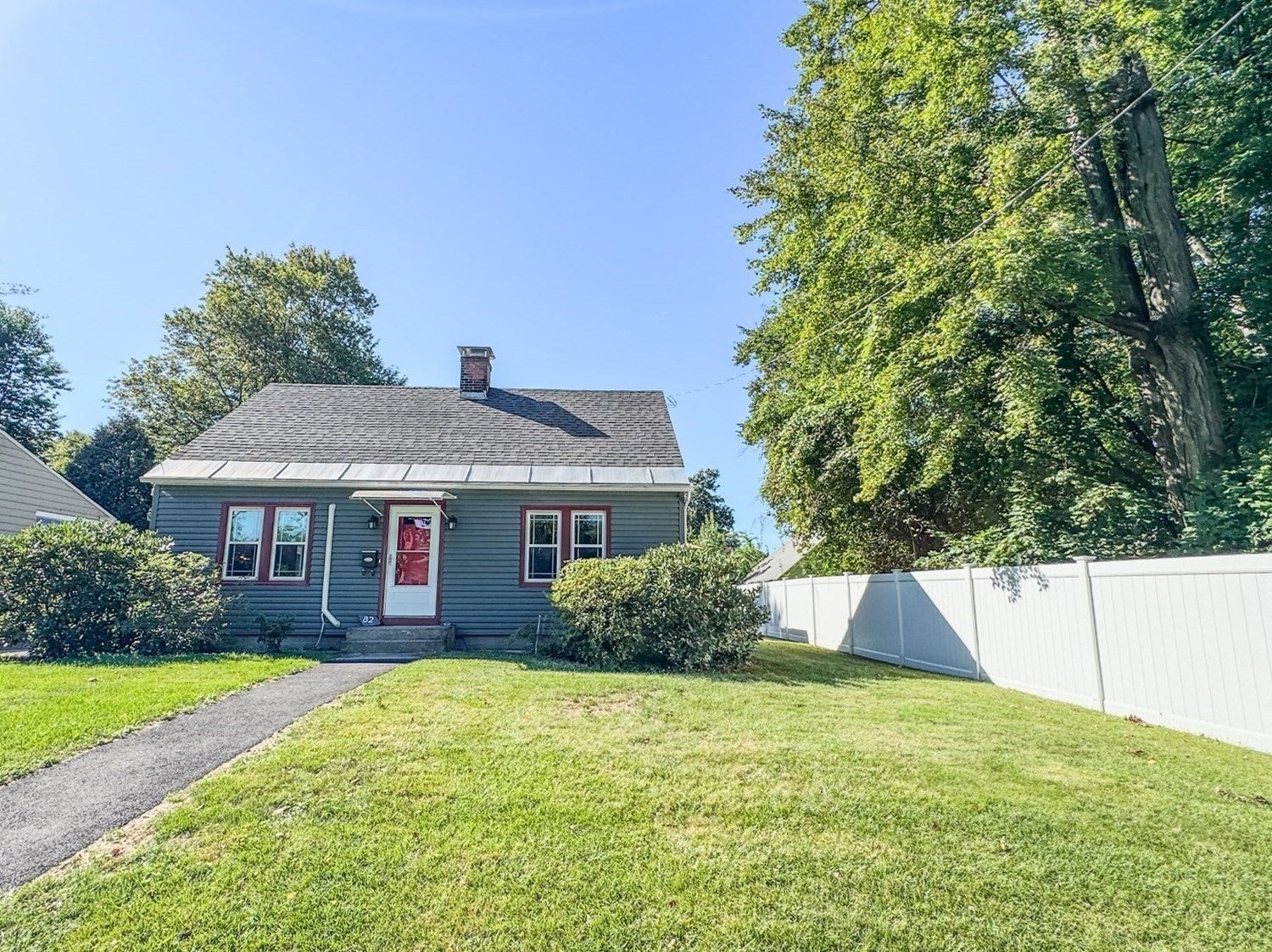 82 Smith Street, Greenfield, MA Photo #2