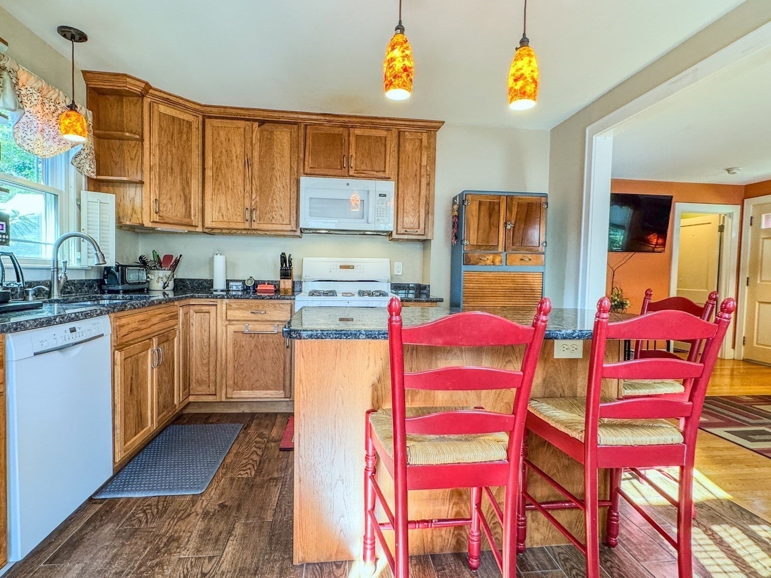 82 Smith Street, Greenfield, MA Photo #5