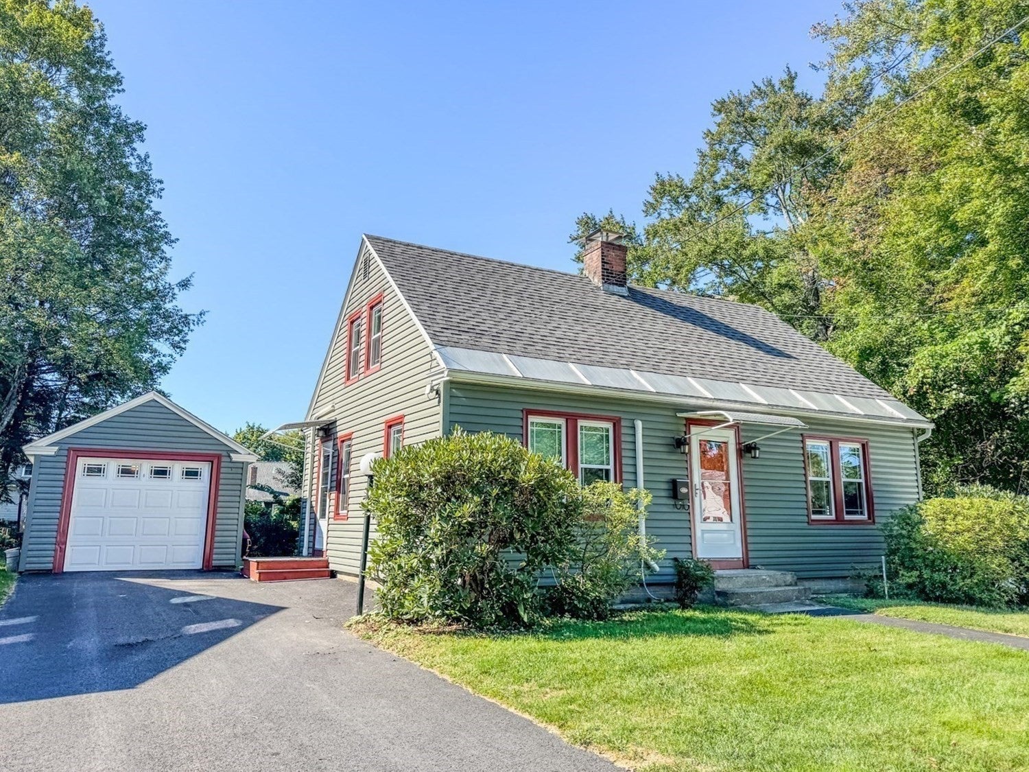 82 Smith Street, Greenfield, MA Photo #3