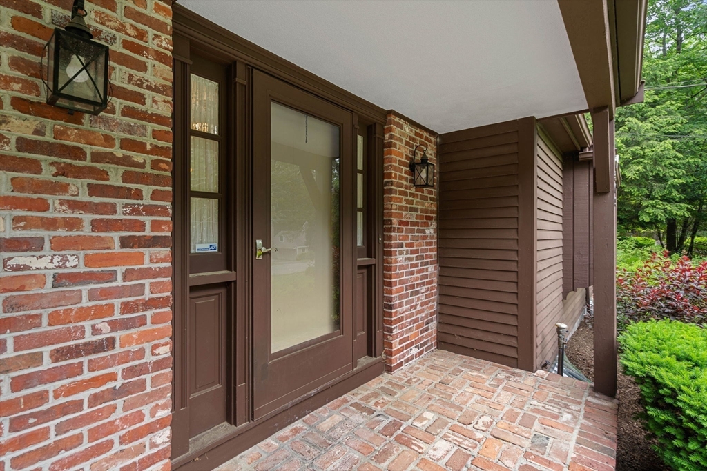369 Border Rd