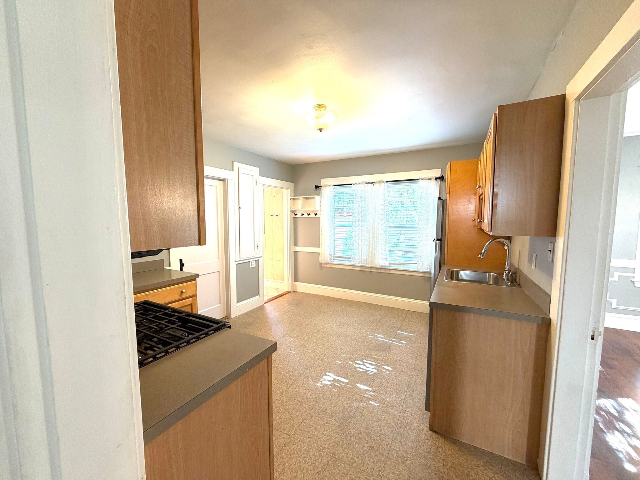 157 Willow St #1, Boston, MA Photo #15