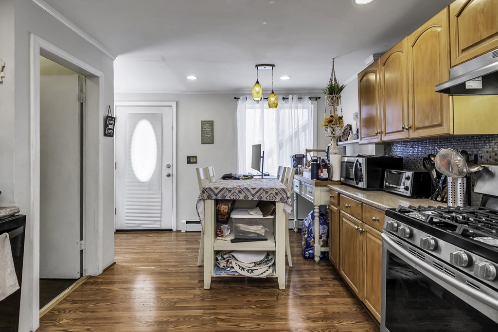 87 Lilley Ave