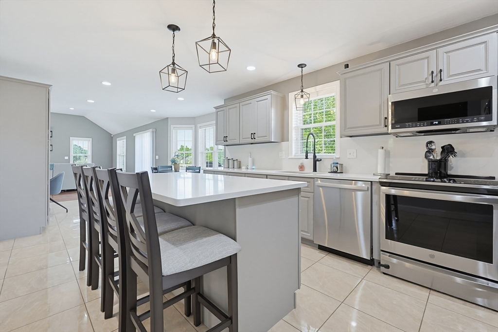 5 Autumn Gate Cir