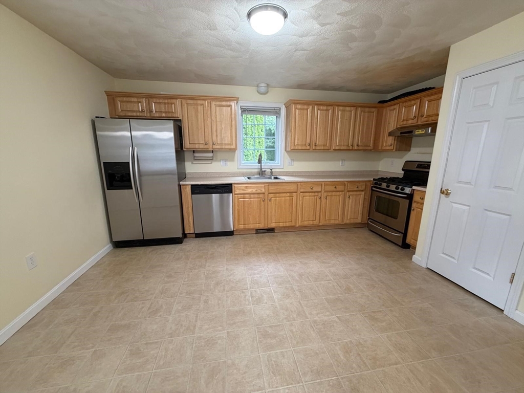 107 Charant Rd, Lowell, MA, 107 Charant Rd, Lowell, MA Photo #6