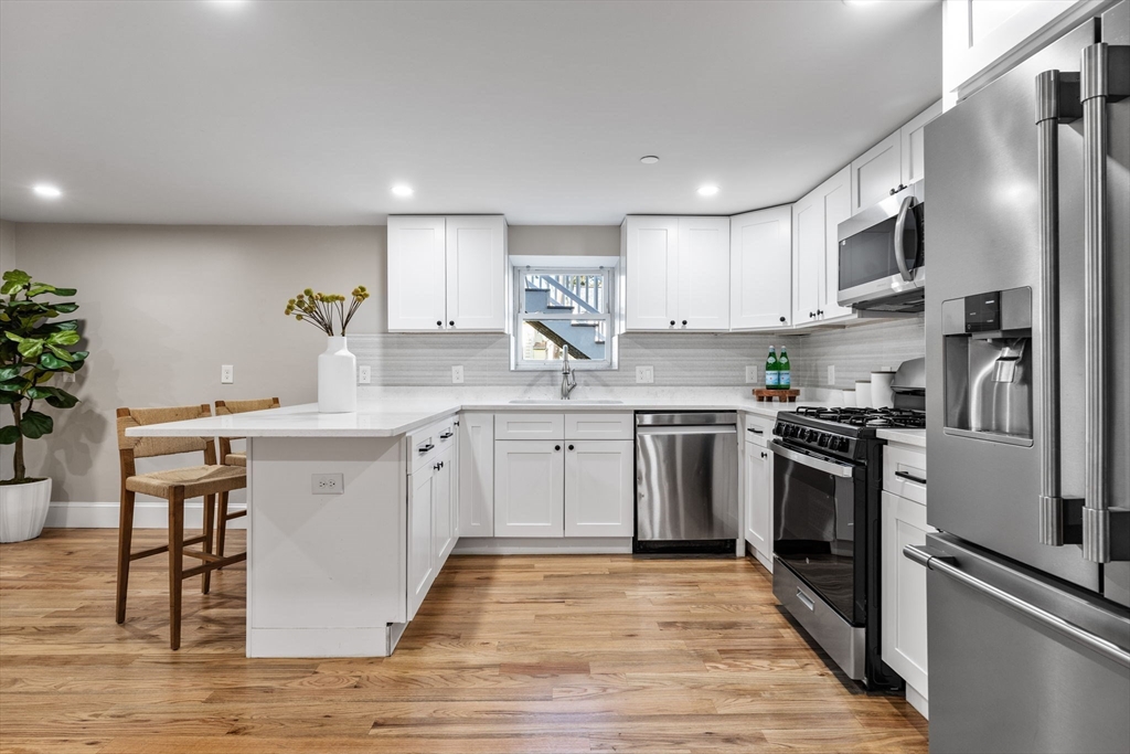 62 Chestnut Street 1