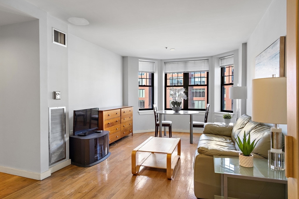 534 Commonwealth Ave 3A