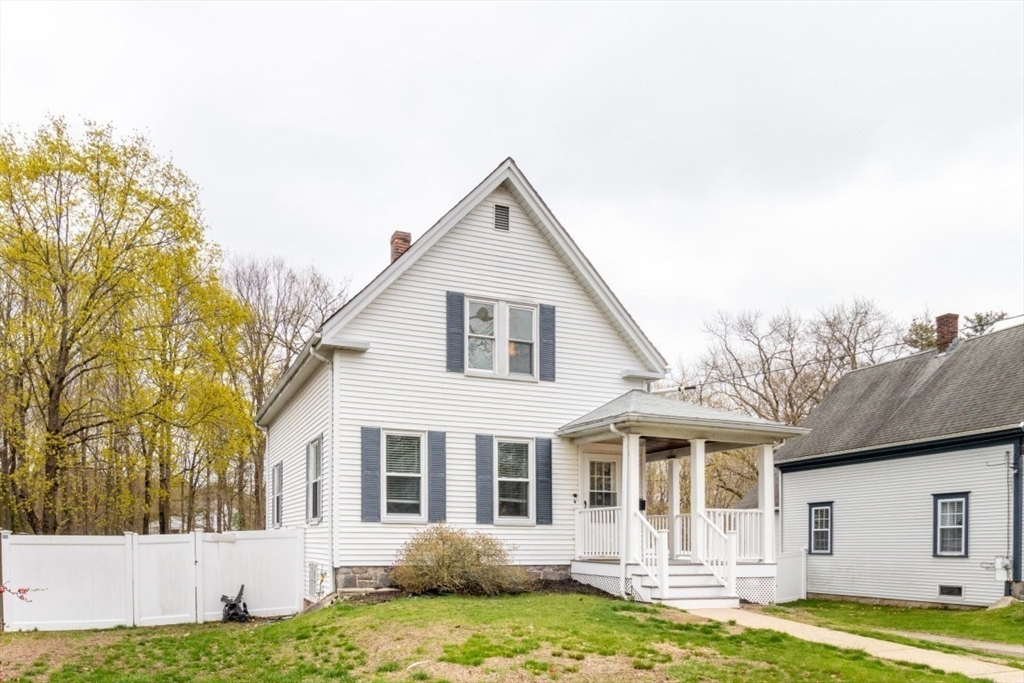 220 Crescent St