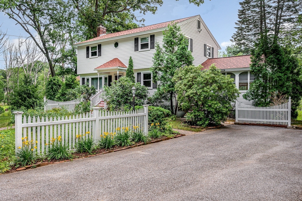 3 Blaisdell Rd