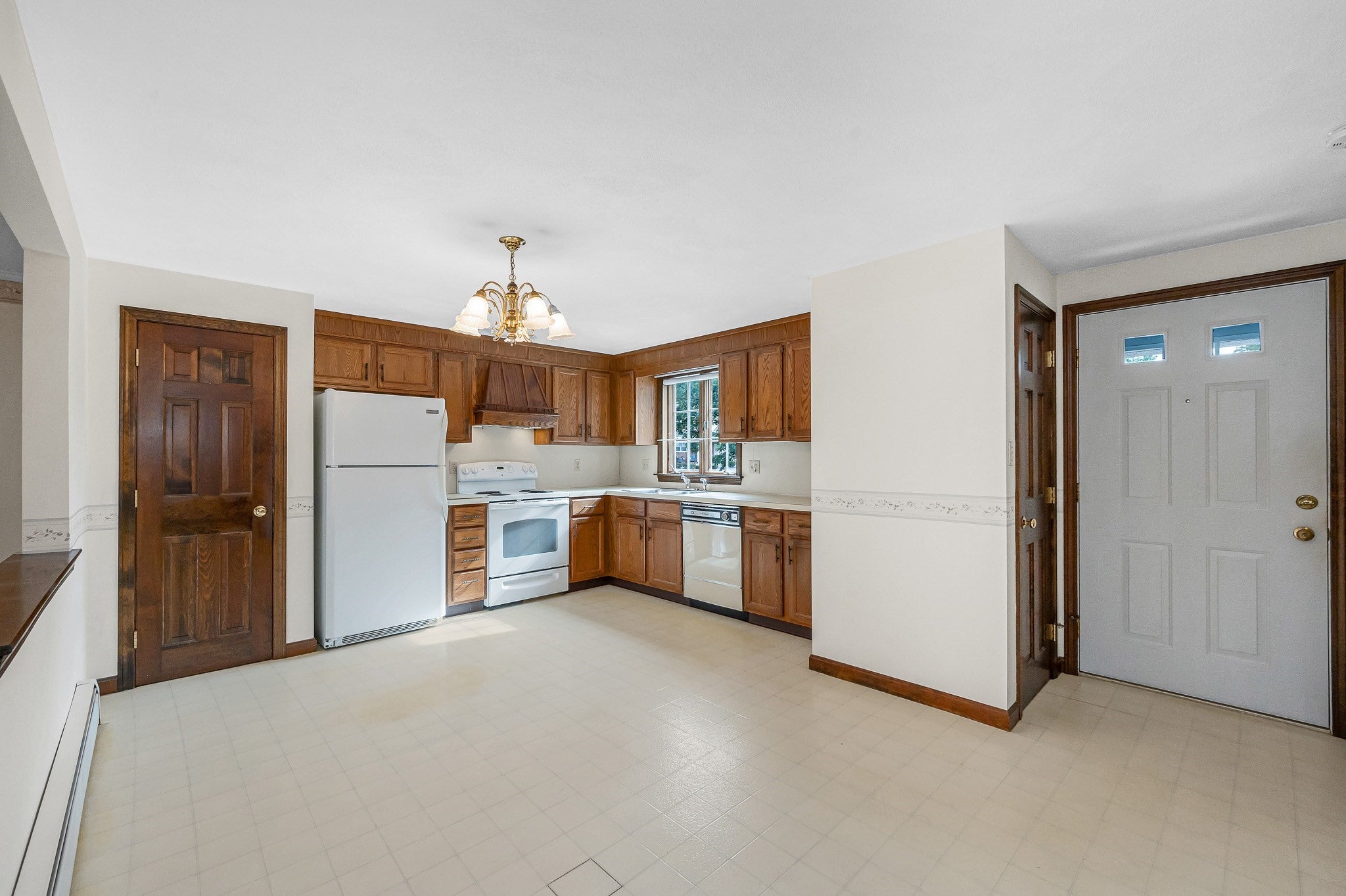25 Oak St #D, Methuen, MA, 25 Oak St #D, Methuen, MA Photo #3
