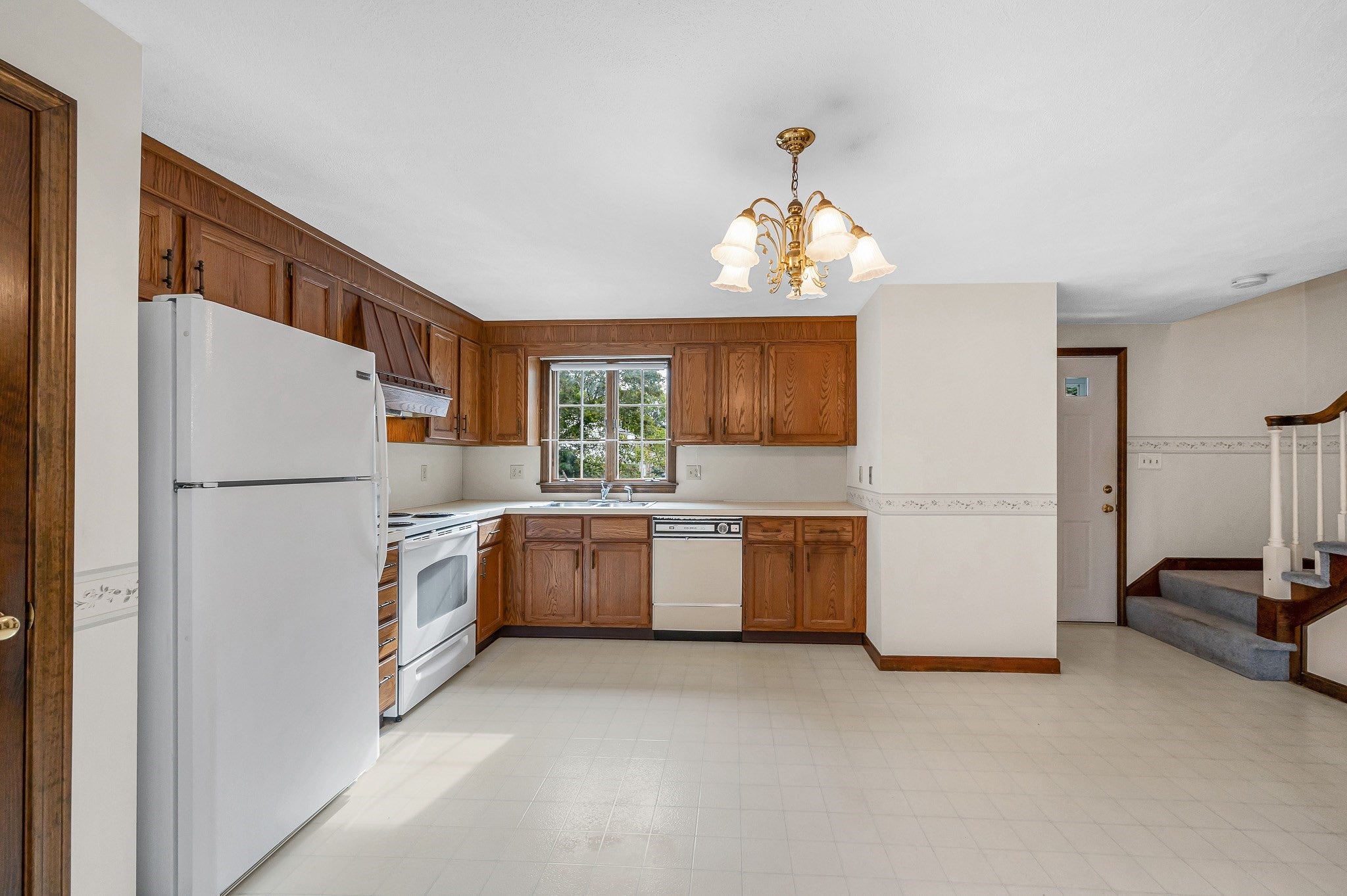 25 Oak St #D, Methuen, MA, 25 Oak St #D, Methuen, MA Photo #4
