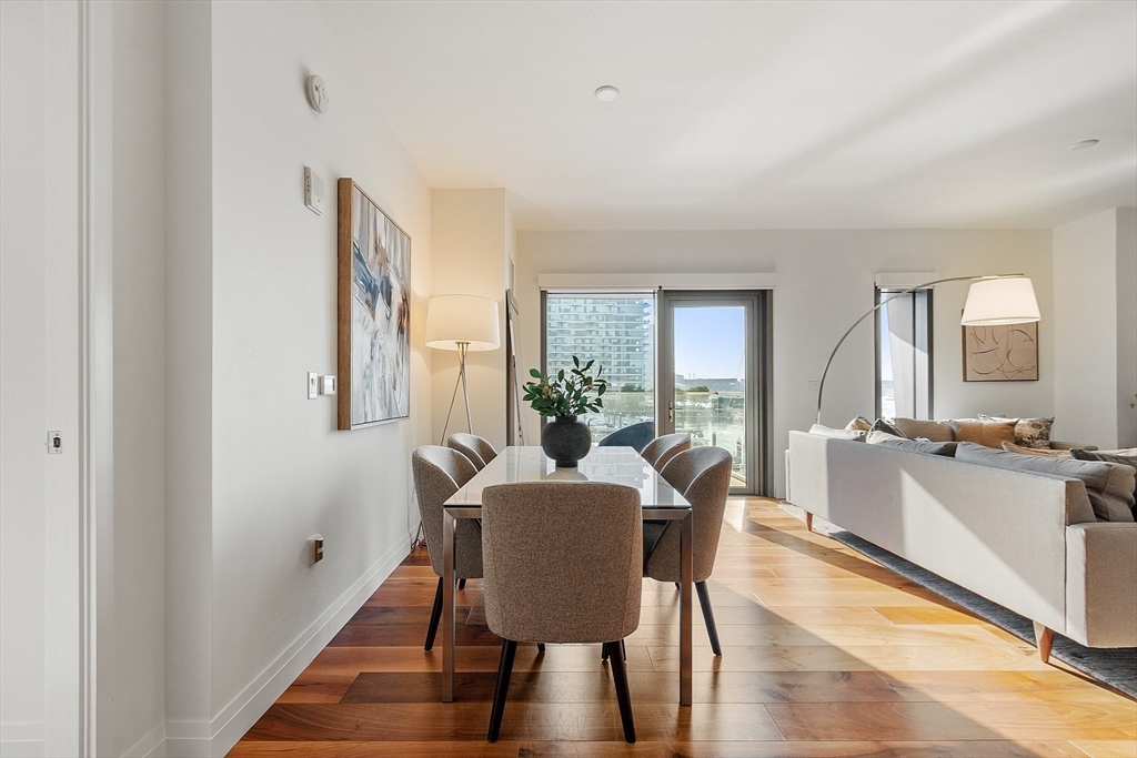 300 Pier 4 Blvd 3B