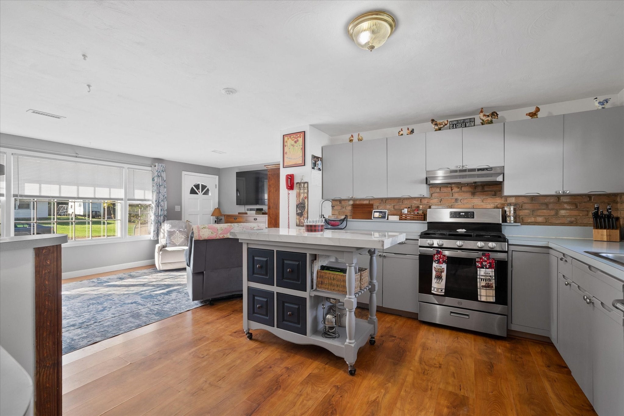 5 Caroline Drive, Bellingham, MA, 5 Caroline Drive, Bellingham, MA Photo #9