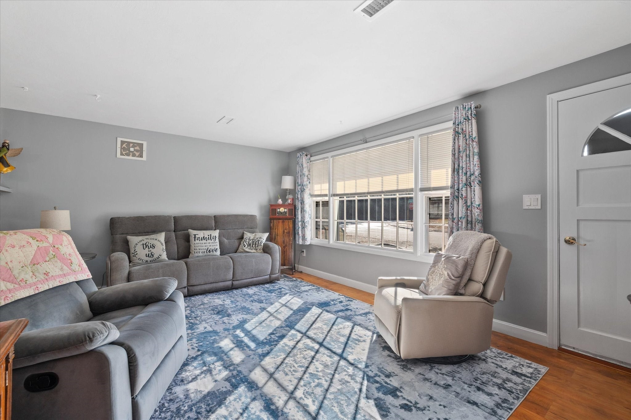 5 Caroline Drive, Bellingham, MA, 5 Caroline Drive, Bellingham, MA Photo #4