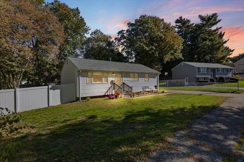 5 Nightingale Cir Randolph MA 02368