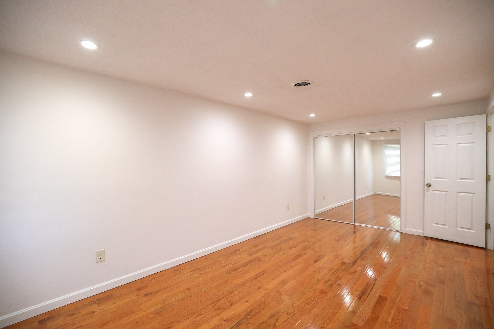 43 Duren Ave, Lowell, MA Photo #18