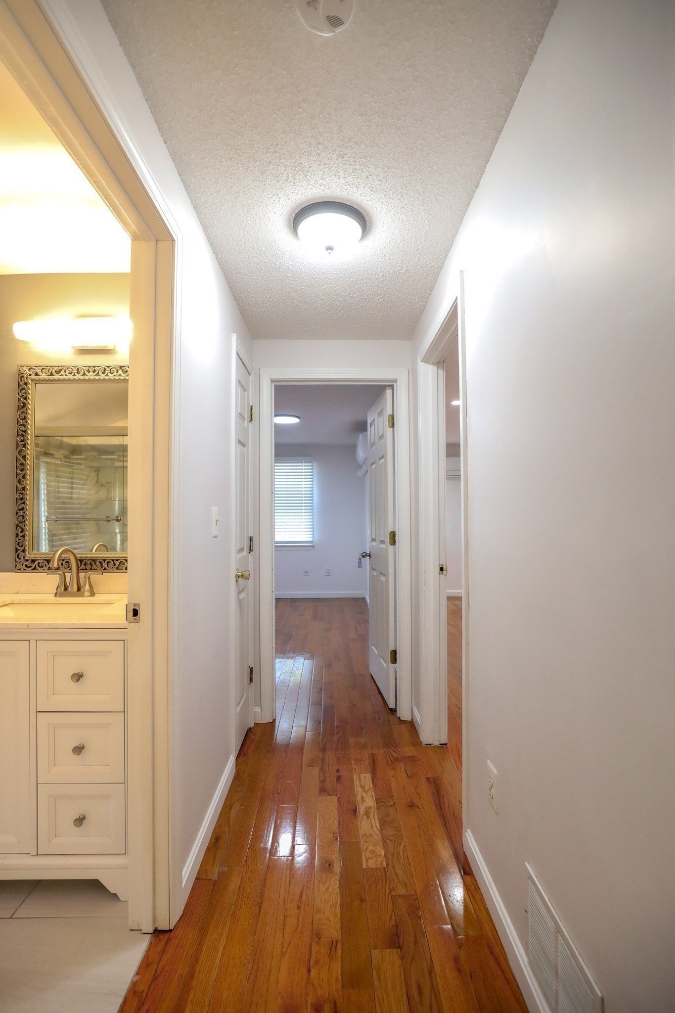43 Duren Ave, Lowell, MA Photo #20