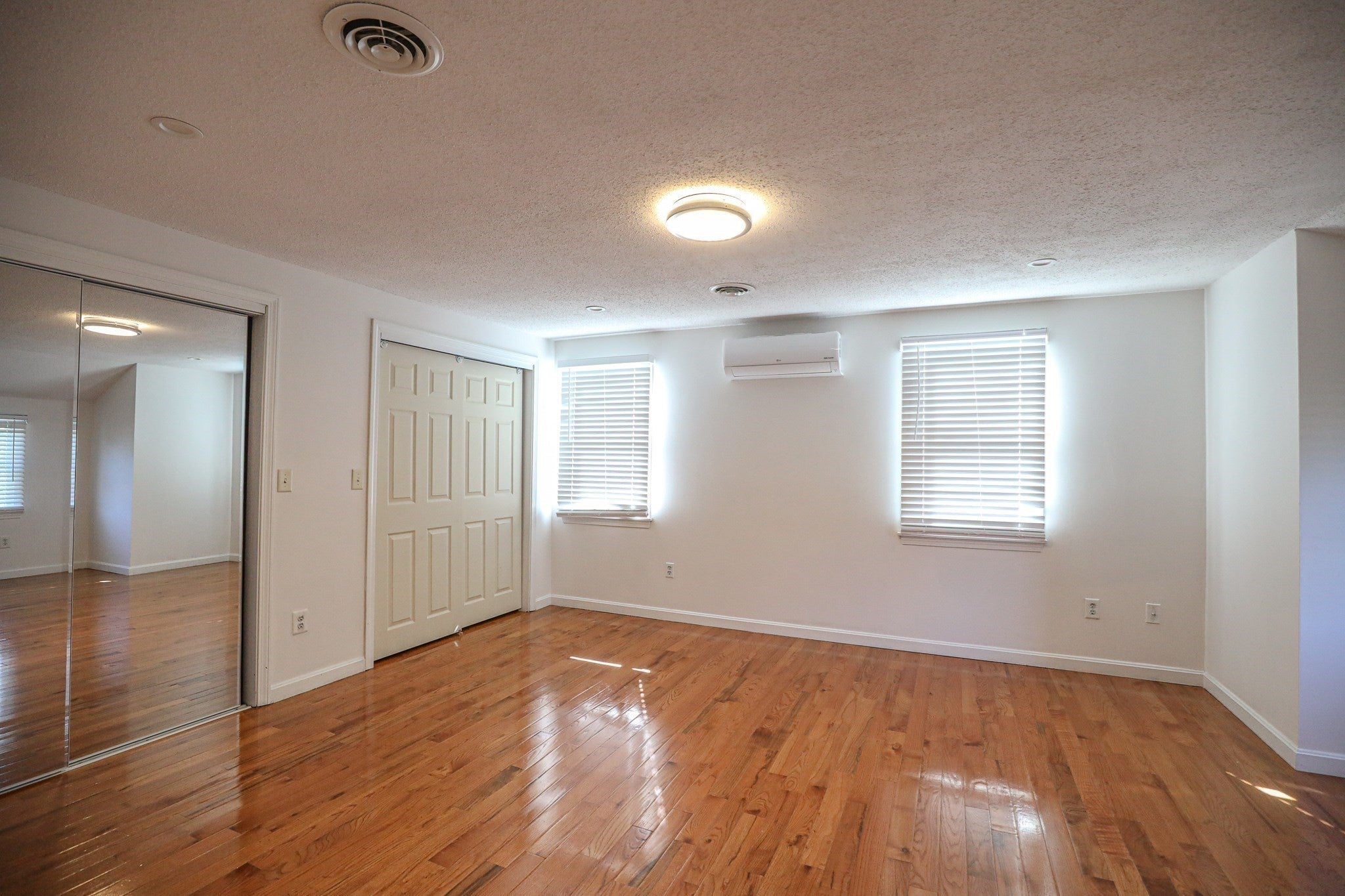 43 Duren Ave, Lowell, MA Photo #14