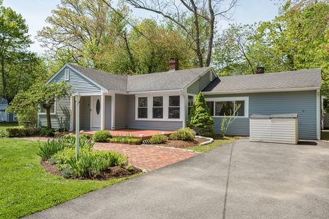 10 Bailey Road Cohasset MA 02025