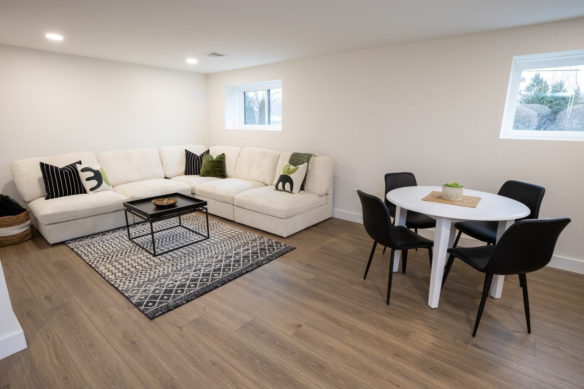 100 Woodbine Cir, Needham, MA Photo #31