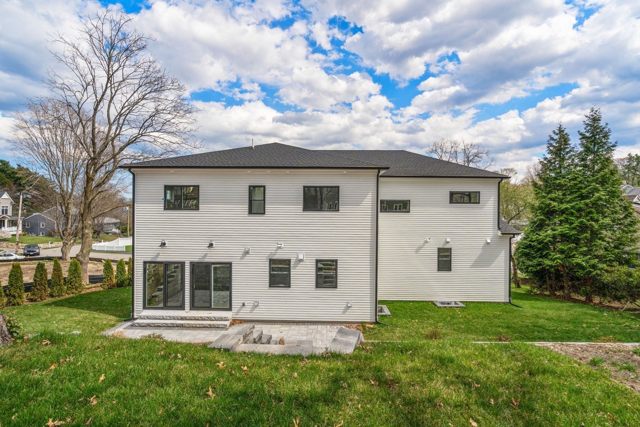 100 Woodbine Cir