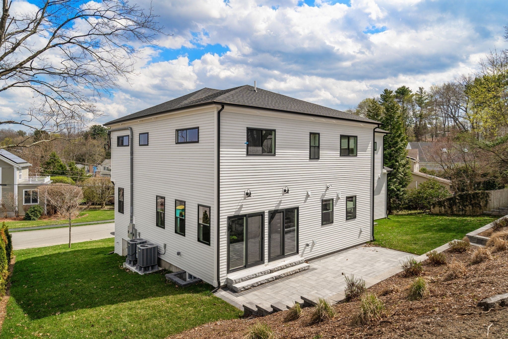 100 Woodbine Cir, Needham, MA Photo #37